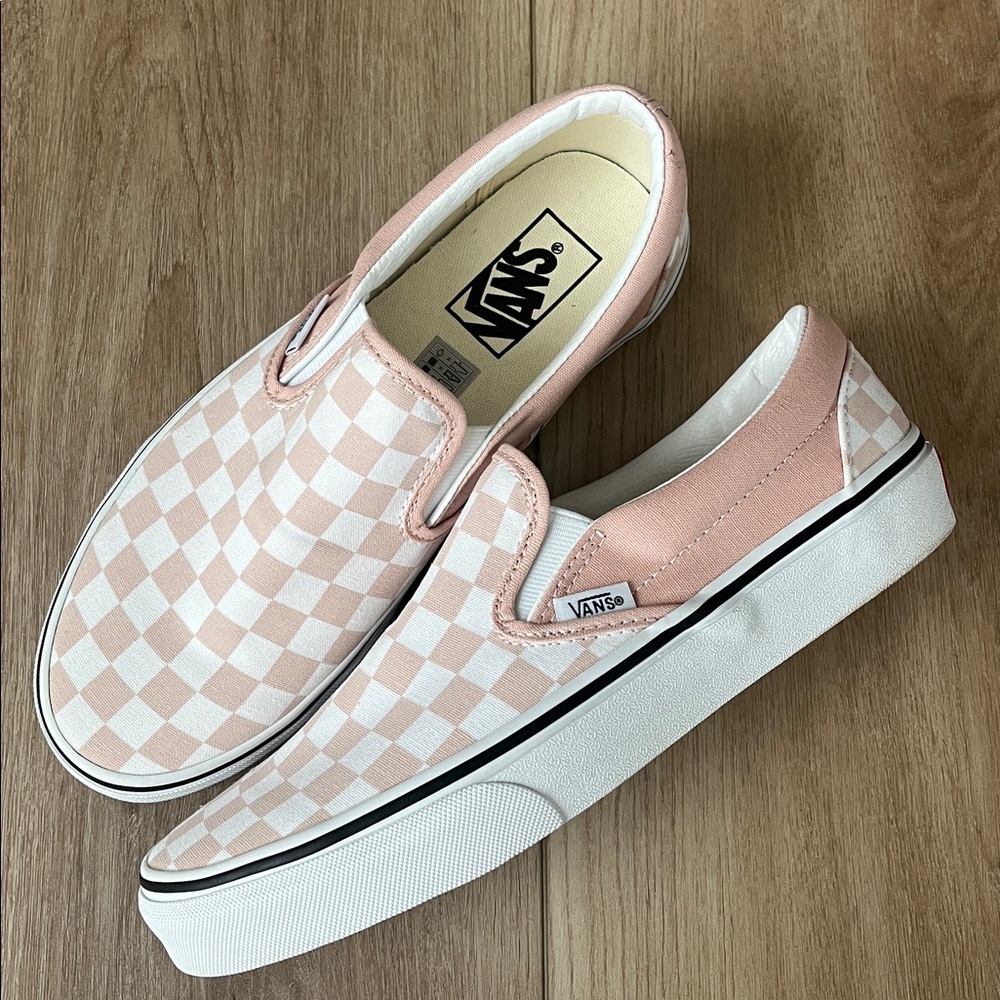 Vans Classic Slip-On Checkerboard Sneaker - Picture 2 of 9